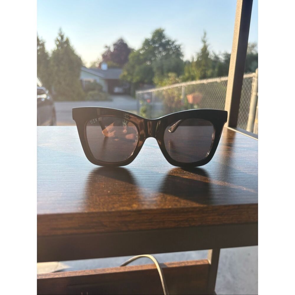 DIFF Eyewear Black Oversized Square Sunglasses Gradient Lenses Stylish - Picture 2 of 8